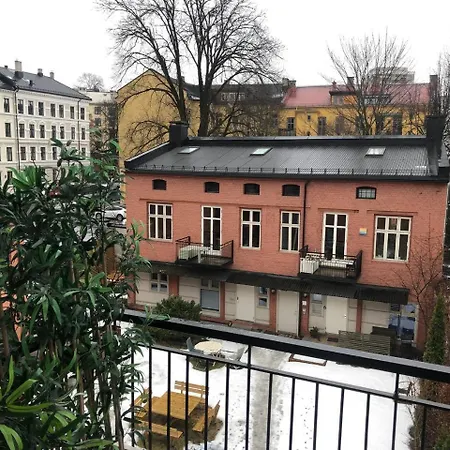 Behagelig To-roms Pa Toyen *